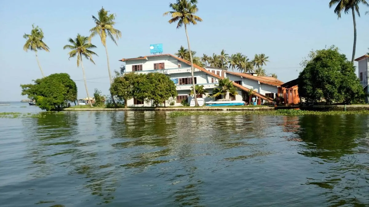 Punnamada Lake