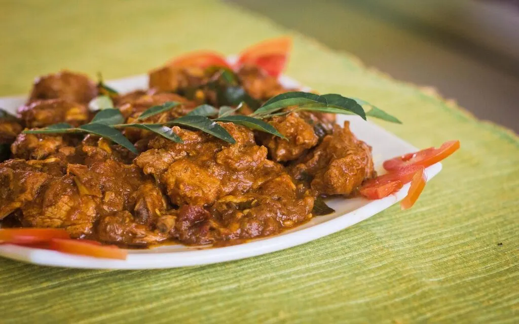Nadan Kozhi Varutharachathu