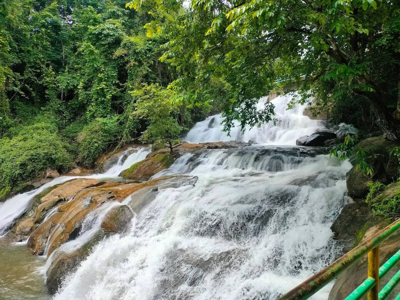 Aruvikkuzhi Waterfalls